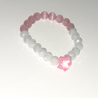 Pink & White flower glass bead bracelet